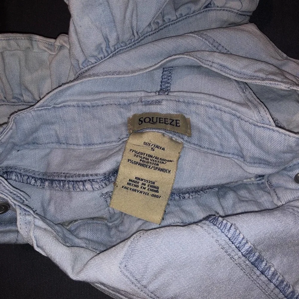 Squeeze Kids Girls Ruffle Hem Overall Jean Skirt Light Wash Size 5